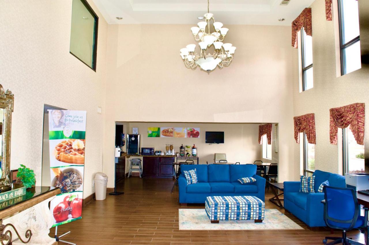 Quality Inn & Suites Pine Bluff Ngoại thất bức ảnh