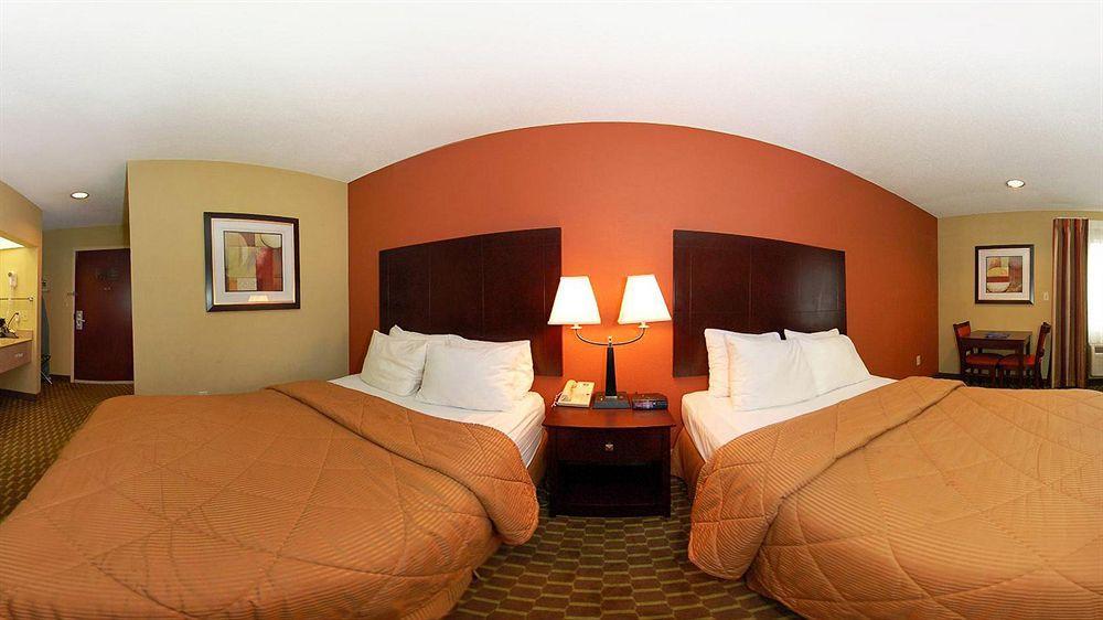 Quality Inn & Suites Pine Bluff Ngoại thất bức ảnh